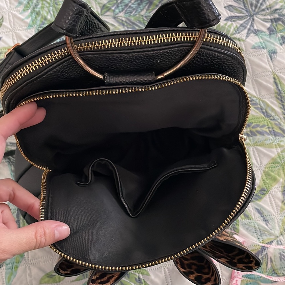 Small backpack - Picture 4 of 9